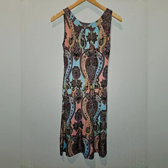 Essentials by Milano Paisley Sleeveless Dress - size small - Picture 2 of 6